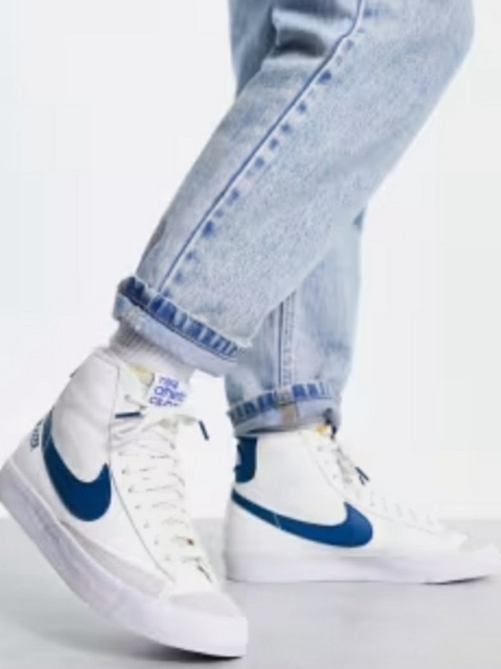 Nike Blazer Mid ‘77 Vintage White & Royal Blue Men’s Size 10